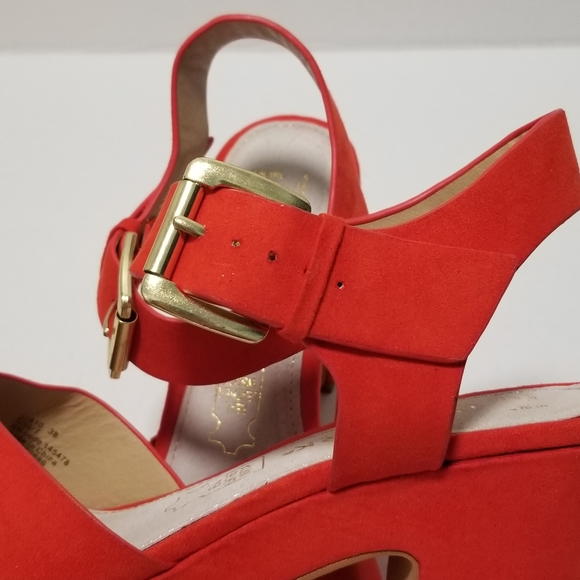 PRIMARK Womens Red Faux Suede Platform Heel Sandal Wide Staps Size 7 - Picture 5 of 8